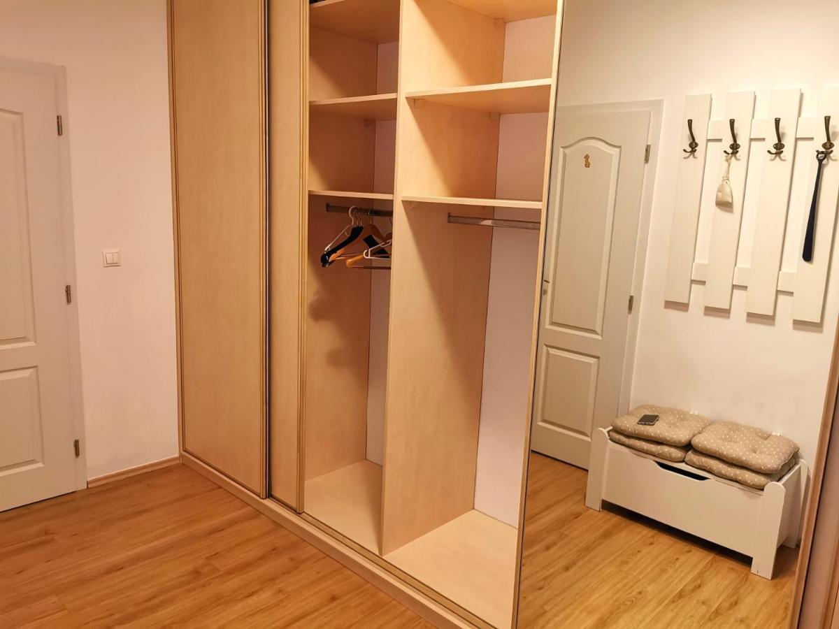Cozyhome The Castle Apartment - Spacious, Quiet, High Ceiling 布拉迪斯拉发 外观 照片